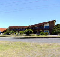Comfort Inn Wisteria Lodge - Airlie Beach Holiday