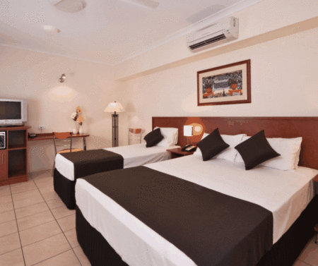 Cairns Queens Court - Airlie Beach Holiday 3