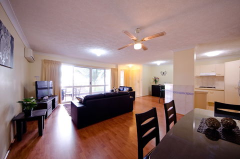 Jubilee Views Luxury Apartments - Airlie Beach Holiday 6