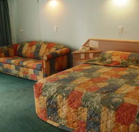 Runaway Bay Motor Inn - Airlie Beach Holiday