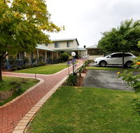 Park Avenue Holiday Units - Airlie Beach Holiday