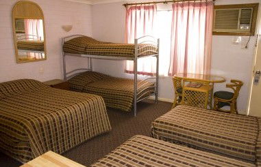 White Gum Motel - Airlie Beach Holiday 4