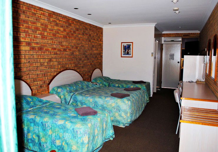 Maneroo QLD Airlie Beach Holiday