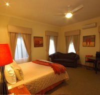 Vintages Accommodation - Airlie Beach Holiday