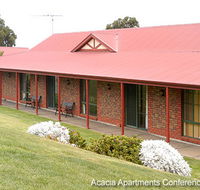 Acacia Apartments - Airlie Beach Holiday