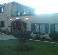 Golden Harvest Motel - Airlie Beach Holiday
