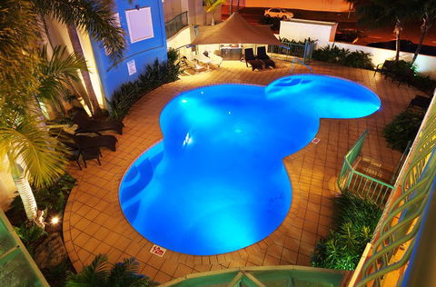 Grand Palais Beachside Resort - Airlie Beach Holiday 1