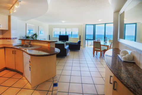Grand Palais Beachside Resort - Airlie Beach Holiday 2