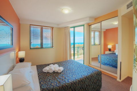 Grand Palais Beachside Resort - Airlie Beach Holiday 6