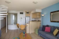 Grand Palais Beachside Resort - Airlie Beach Holiday 12