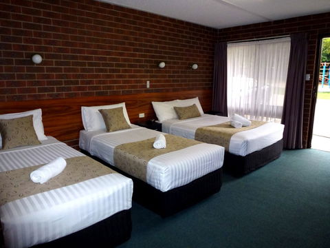 Healesville Motor Inn - Airlie Beach Holiday 3