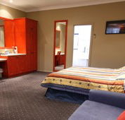 Best Western A Trapper's Motor Inn - Airlie Beach Holiday