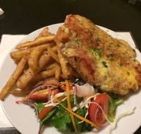 Village Inn Hotel - Airlie Beach Holiday