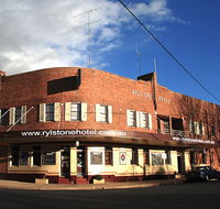 Rylstone Hotel - Airlie Beach Holiday