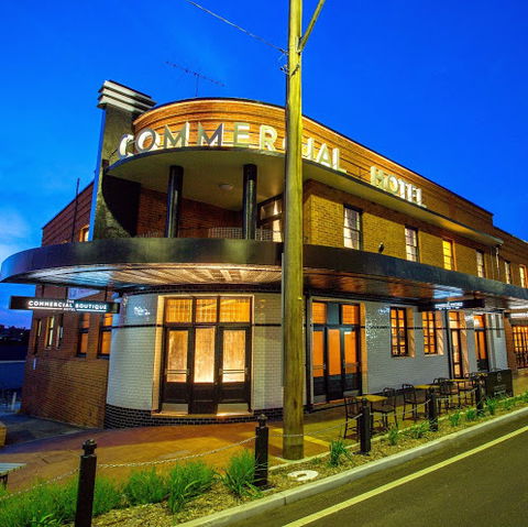 Commercial Boutique Hotel  - Airlie Beach Holiday 0