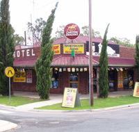 Sportsmans Arms Hotel Motel - Airlie Beach Holiday