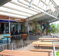 Beachfront Hotel - Airlie Beach Holiday