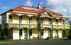 Branxholm Hotel - Airlie Beach Holiday 0