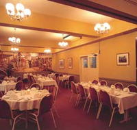Governor Macquarie Motor Inn - Airlie Beach Holiday