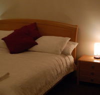 Bank on the Goulburn Seymour Victoria - Airlie Beach Holiday