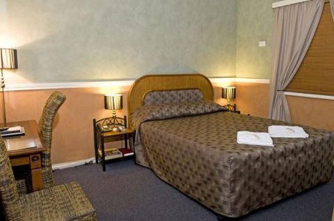 City Motor Inn - Airlie Beach Holiday 1