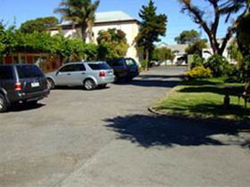 Motel Travelway - Airlie Beach Holiday 0