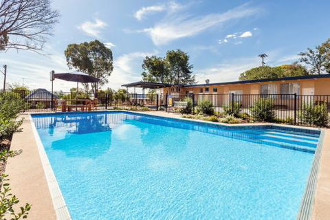 Gulgong Motel - Airlie Beach Holiday 0