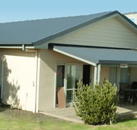 Angler's Arms And Fisherman's Cottage - Airlie Beach Holiday