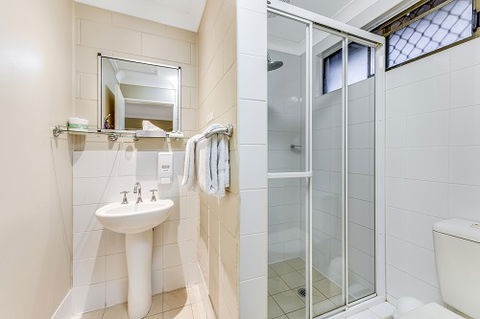 Cleveland Motor Inn - Airlie Beach Holiday 5