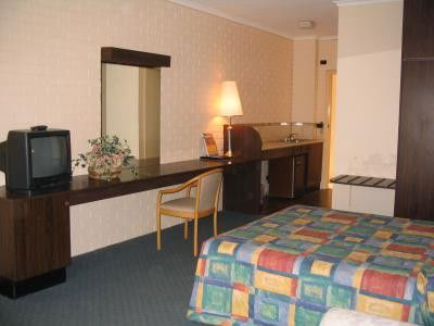 Australia Park Motel - Airlie Beach Holiday 1