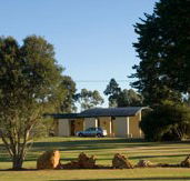  William Macintosh Motor Lodge - Airlie Beach Holiday