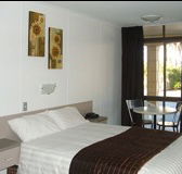 The Edge Hotel - Airlie Beach Holiday
