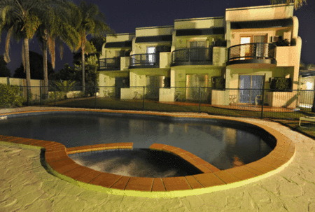McNevins Maryborough Motel - Airlie Beach Holiday