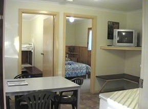 Ceduna Shelly Beach Caravan Park Cabins - Airlie Beach Holiday 3