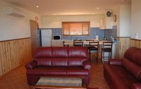 Ceduna Shelly Beach Caravan Park Cabins - Airlie Beach Holiday 6