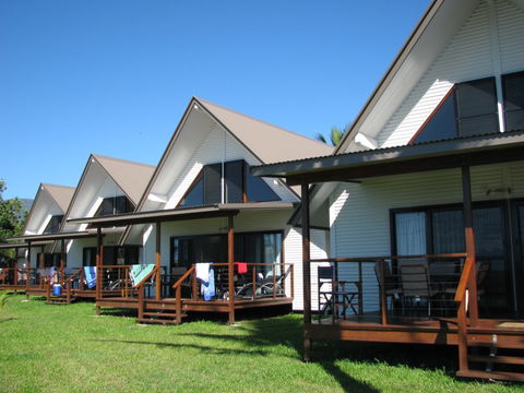 Cardwell Beachcomber Motel & Tourist Park - Airlie Beach Holiday 0