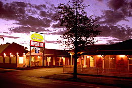 Dalby Mid Town Motor Inn - Airlie Beach Holiday 0