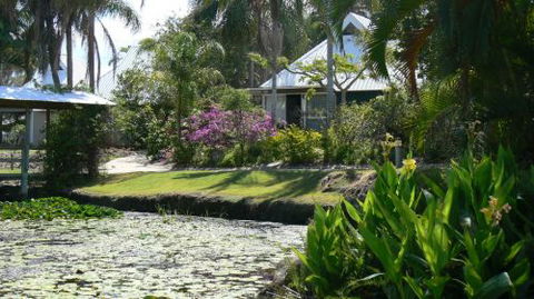 Kelly's Beach Resort - Airlie Beach Holiday 1