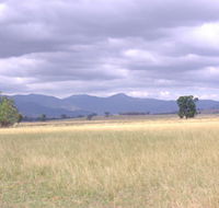 Sherwoods Cottage Farmstay - Airlie Beach Holiday
