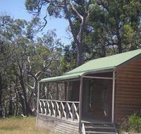 Cave Park Cabins - Airlie Beach Holiday