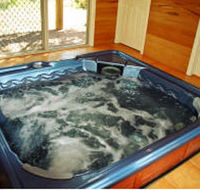 Baltic Pine Retreat - Airlie Beach Holiday