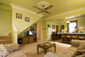 Ellie's Cottage Collection - Ellie's Townhouse - Airlie Beach Holiday 1