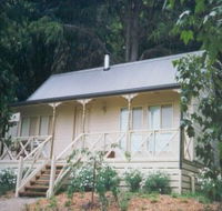 Briserenia Gardens Bampb Cottages And Suites - Airlie Beach Holiday