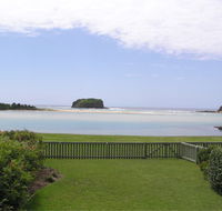 Waterfront Villa - Airlie Beach Holiday