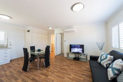 Bottletree Apartments - Airlie Beach Holiday 1