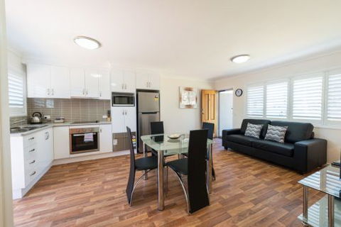 Bottletree Apartments - Airlie Beach Holiday 5