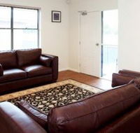 Executive Oasis Narribri Serviced Apartments - Airlie Beach Holiday