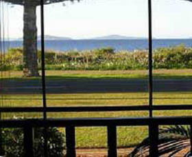 La Plage Accommodation - Airlie Beach Holiday 0
