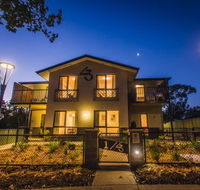 One of a Kind Apartments - Airlie Beach Holiday