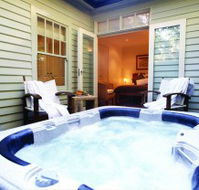 Treetops at Lochiel - Airlie Beach Holiday